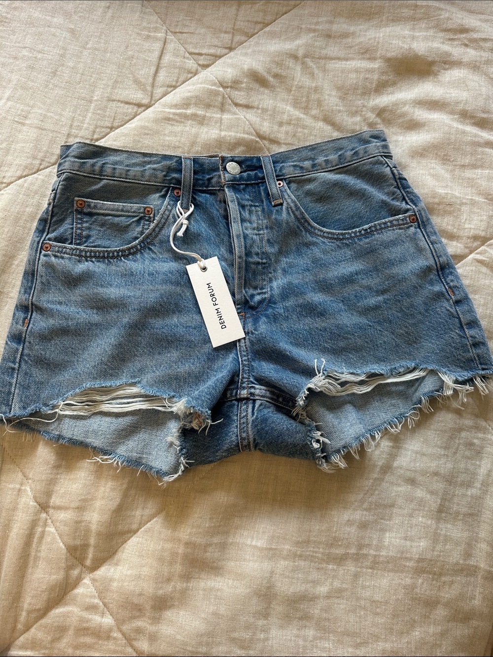 Denim Forum 90s Vintage Cut-Off Short (size 27) NWT